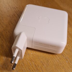 Apple 61 W USB-C -virtalähde