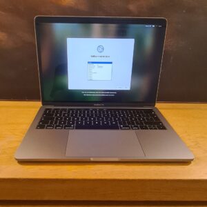 Apple MacBook Pro 13" 2018 (i7 / 16GB RAM / 512GB SSD)